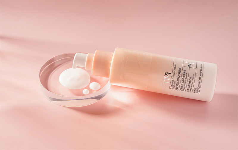 国产色在线传媒AV\ 护肤化妆品塑料瓶：水乳精华瓶背后的包装科学
